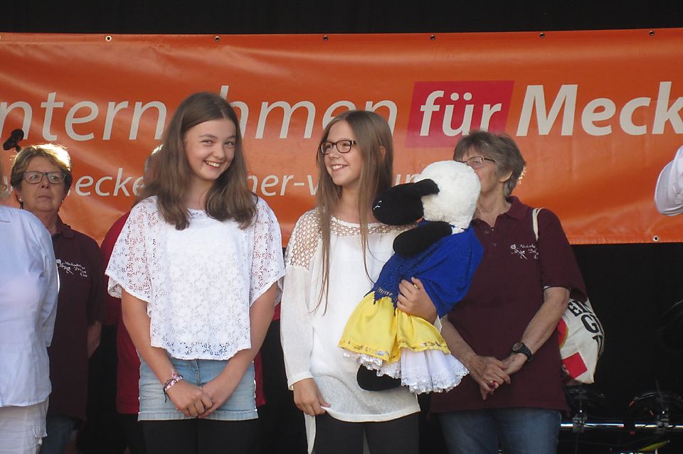 Meckenheimer Kinderprinzessin 2014/2015: Lilien I. (mitte)